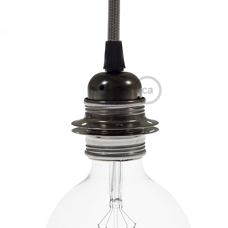 lamphållare i metall med skärmringar